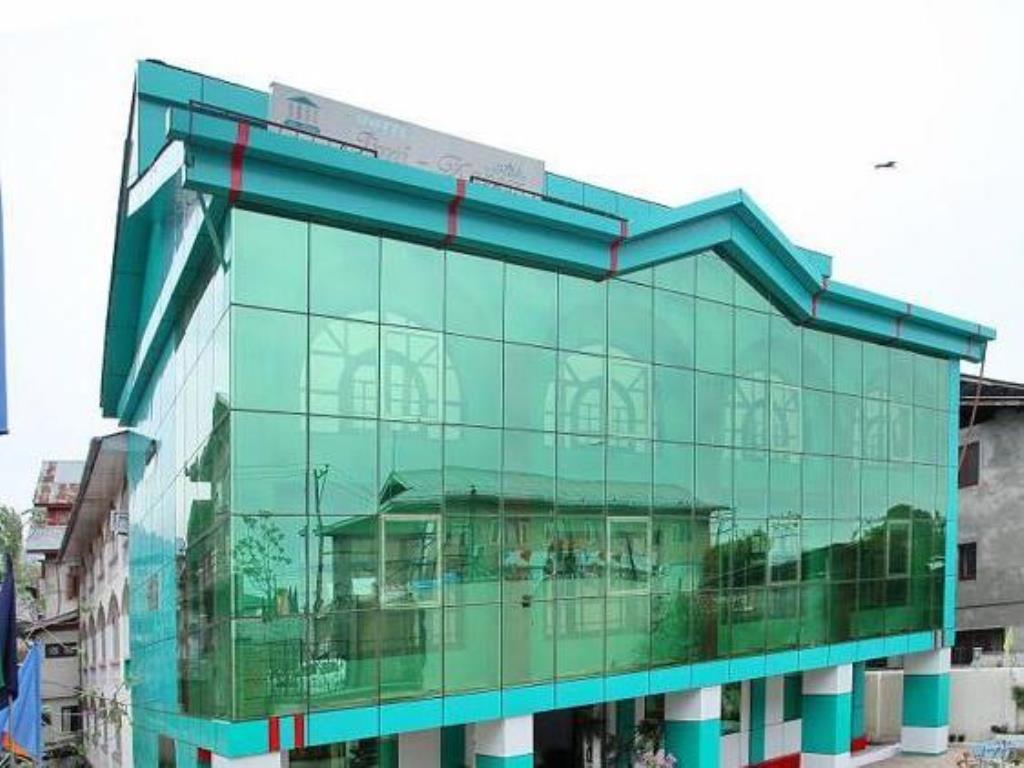 Hotel Ibni Kabeer Srinagar  Bagian luar foto